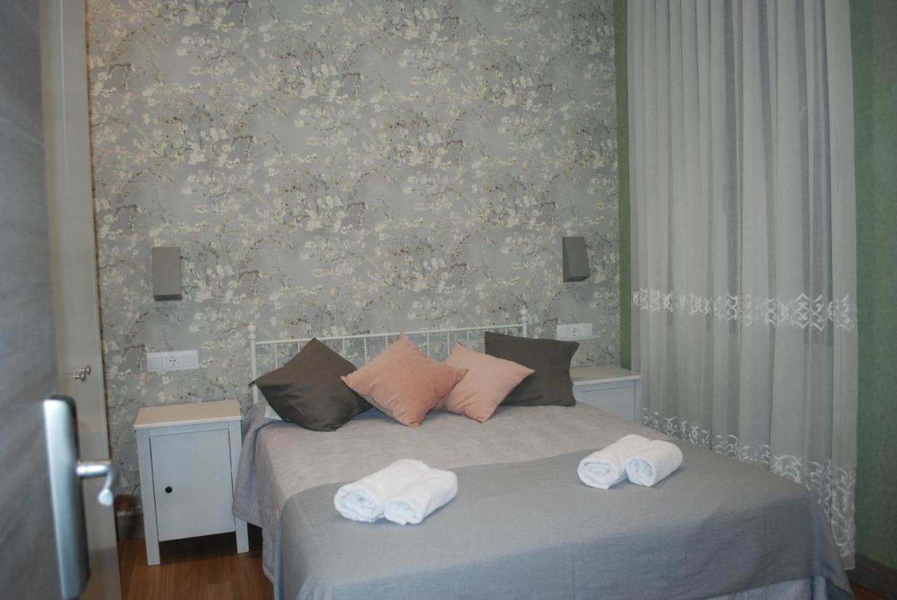 Hostal Avenida Madrid Exteriör bild