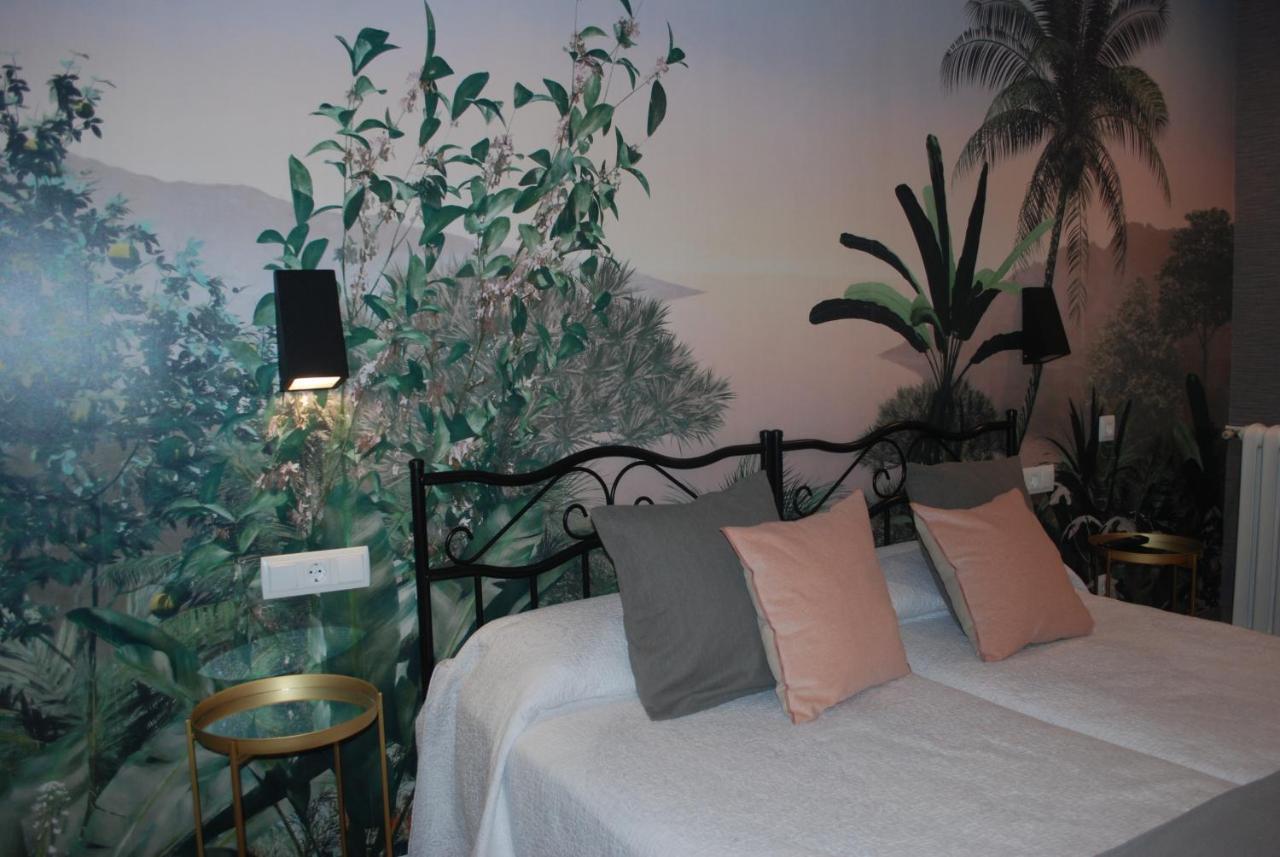 Hostal Avenida Madrid Exteriör bild