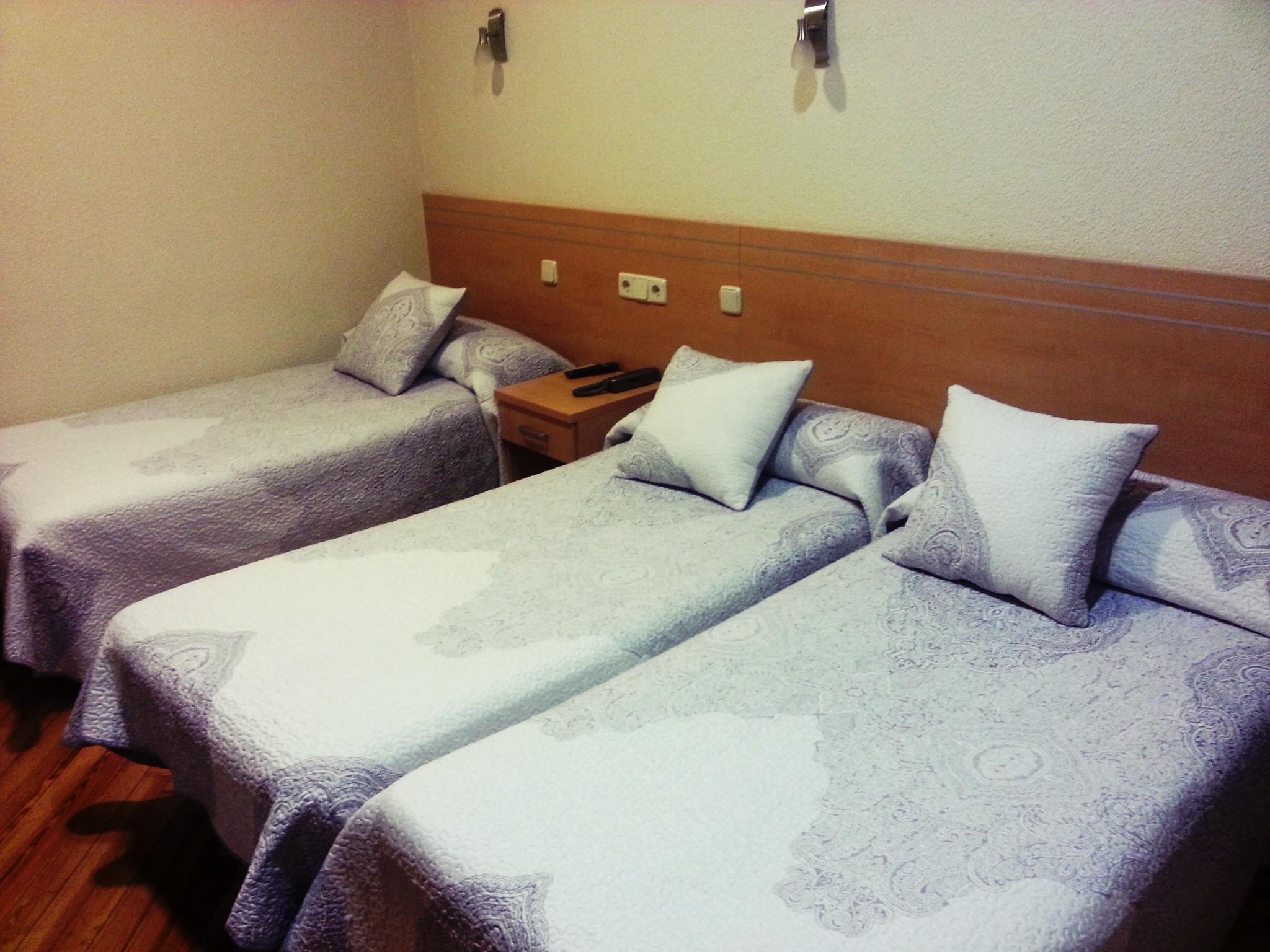 Hostal Avenida Madrid Exteriör bild
